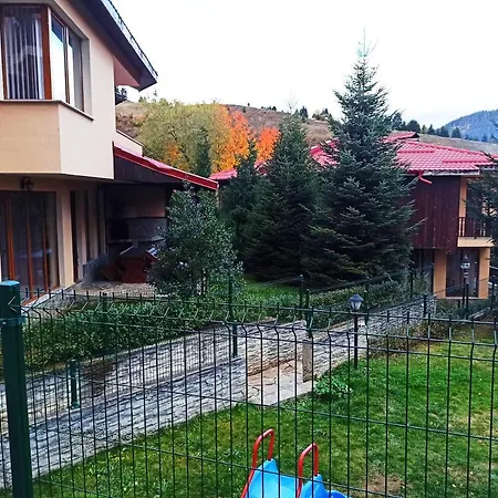Rodopi بيت ضيافة