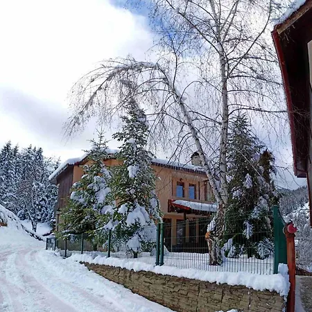 Rodopi بيت ضيافة 4*